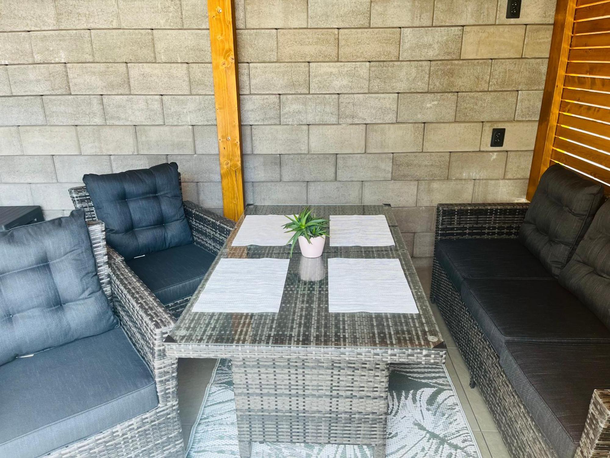 Vila Lemar Wellness & Spa Huncovce 외부 사진